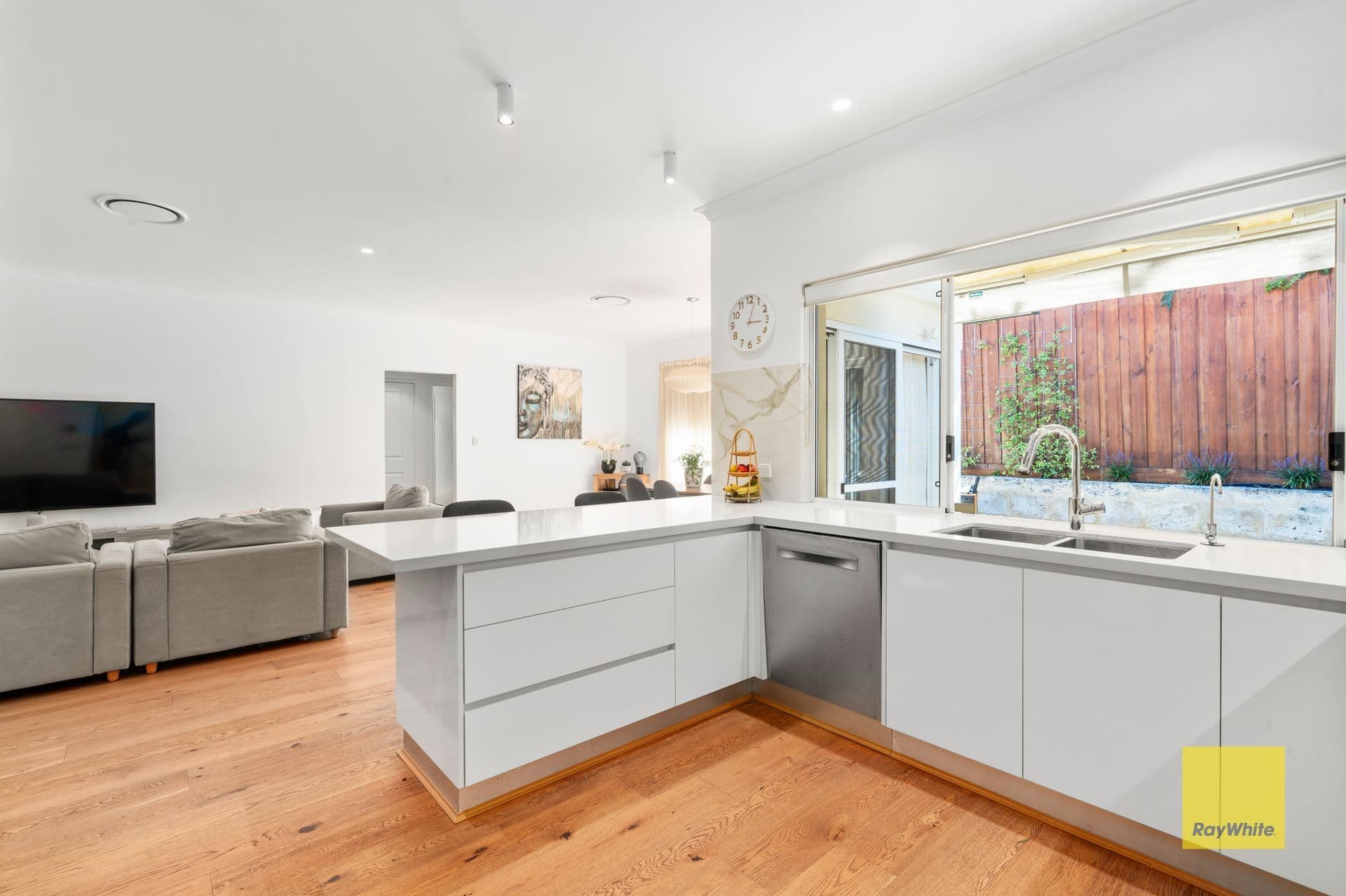 47 Moreton Road, Illawong, Illawong - Thumbnail 5