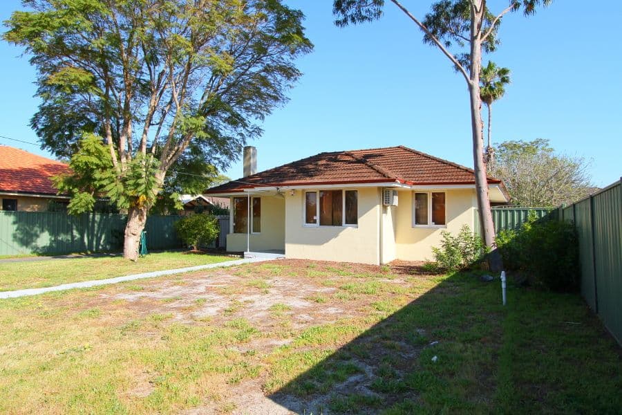 209 Gabriel Street, CLOVERDALE WA 6105, Cloverdale - Image 1