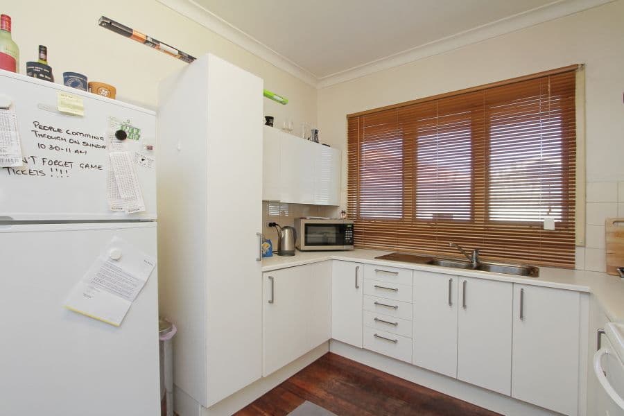 209 Gabriel Street, CLOVERDALE WA 6105, Cloverdale - Thumbnail 7
