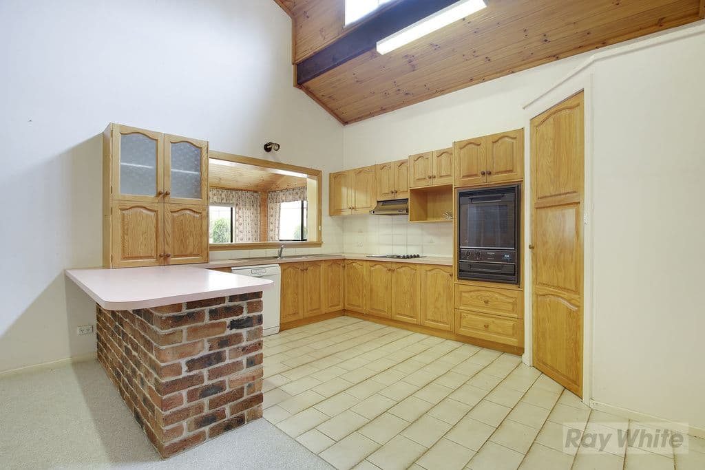 8 Kings Way, Goulburn - Thumbnail 2