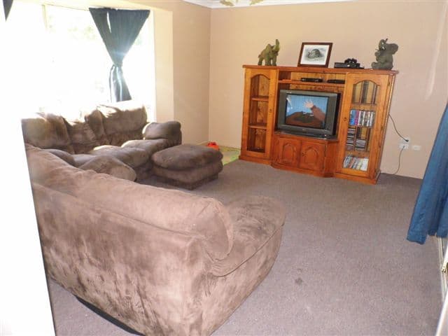 13 Goombungee Road, KINGSTHORPE QLD 4400, Kingsthorpe - Thumbnail 2