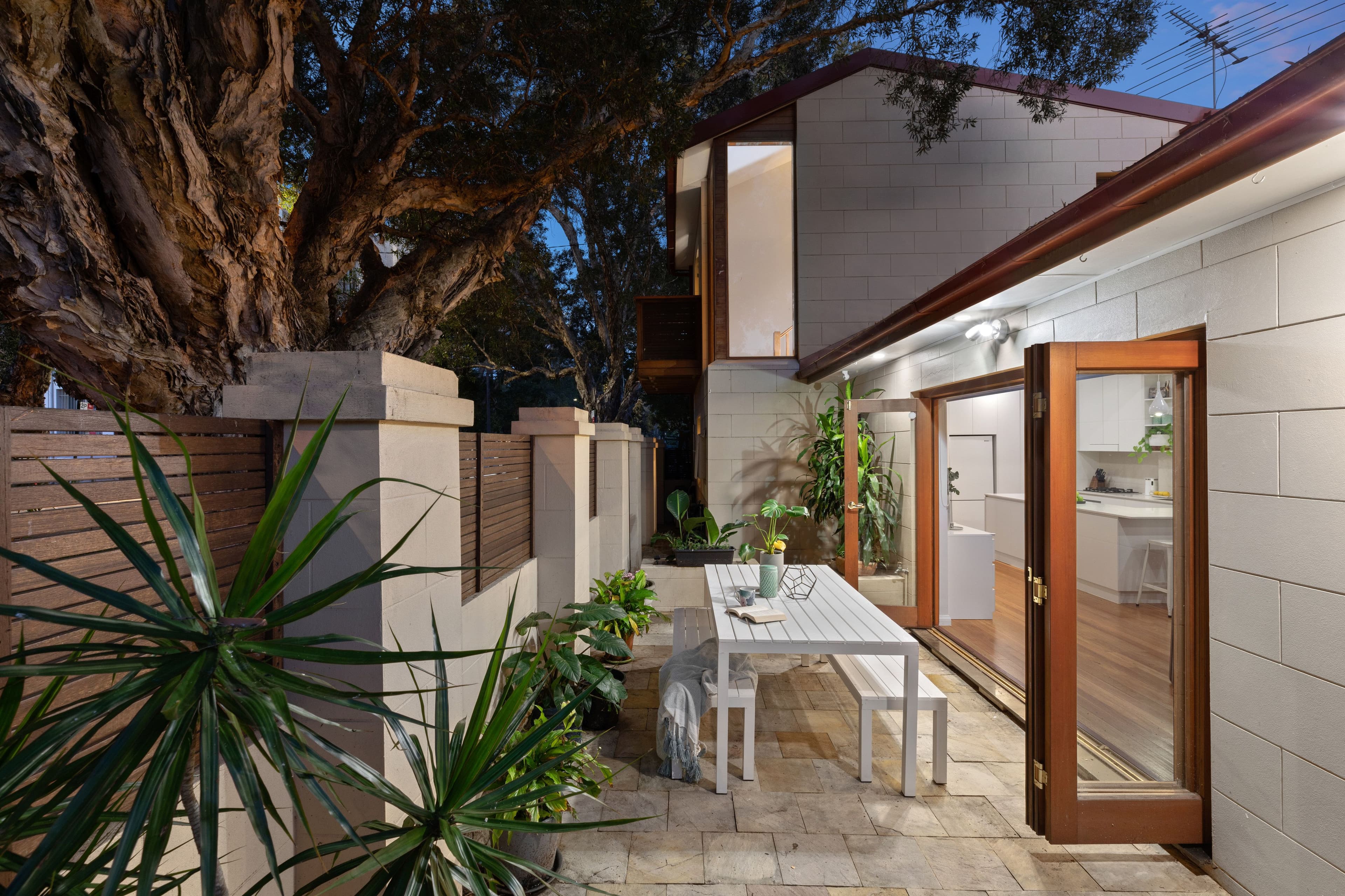 2 Parkers Lane, Erskineville NSW 2043, Erskineville - Thumbnail 2