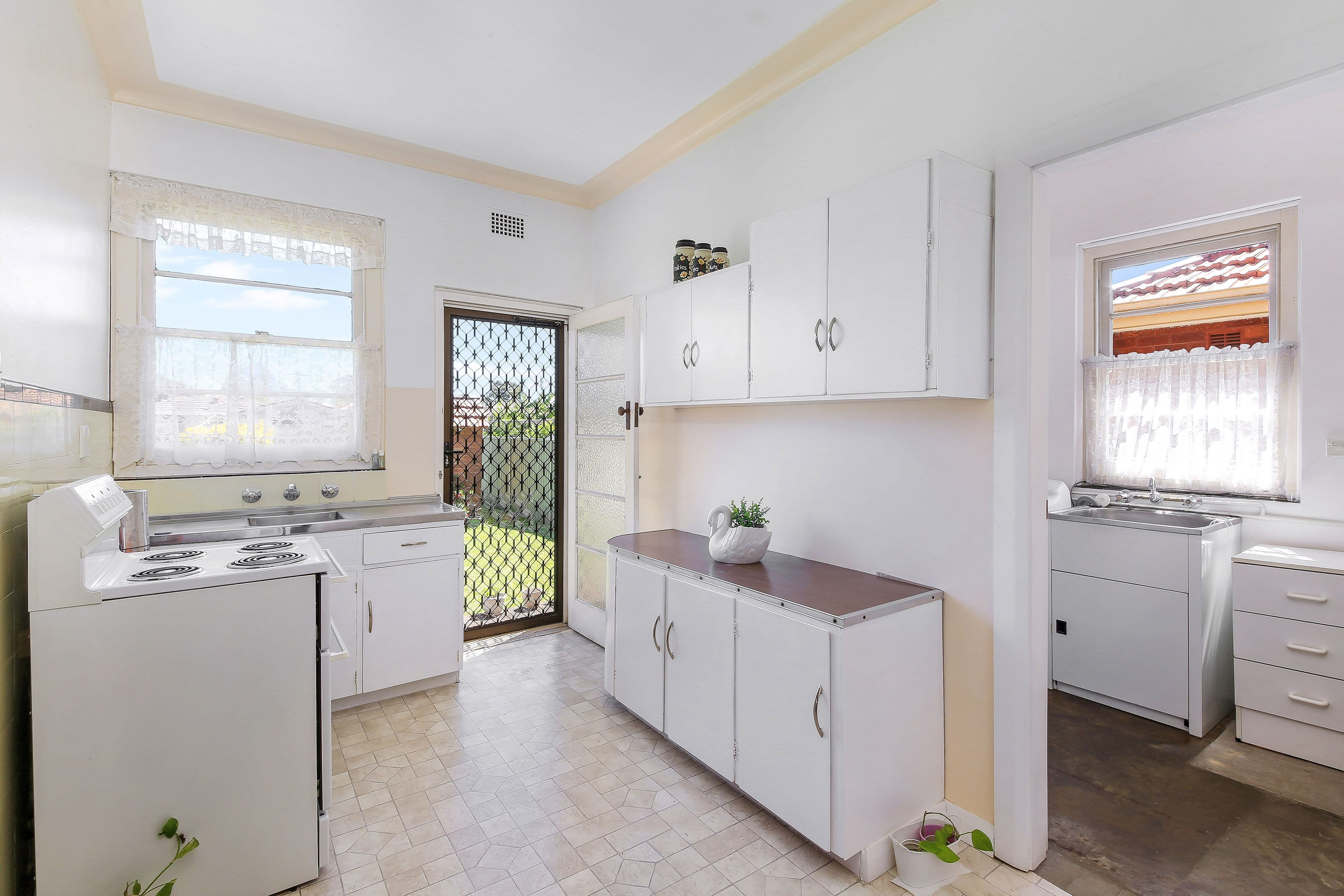 208 Rodd Street, Sefton NSW 2162, Sefton - Thumbnail 3