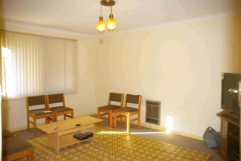2 Grevillea Street, Renmark SA 5341, Renmark - Thumbnail 4