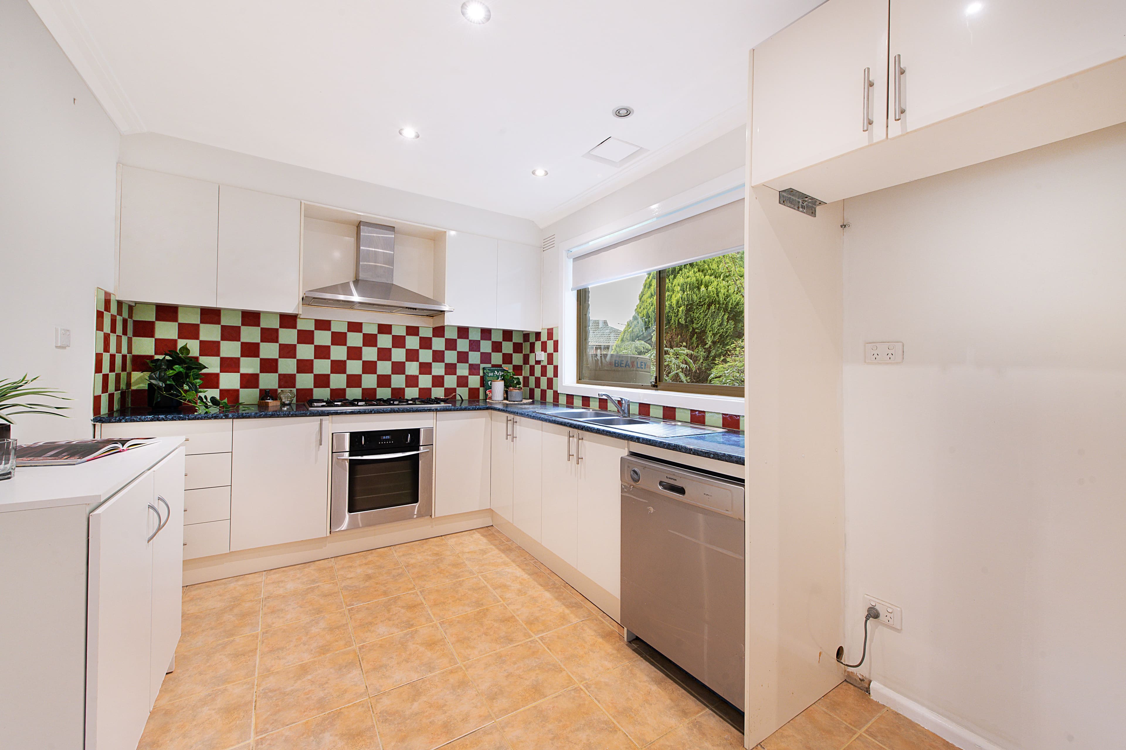 121 Anne Road, Knoxfield VIC 3180, Knoxfield - Thumbnail 7
