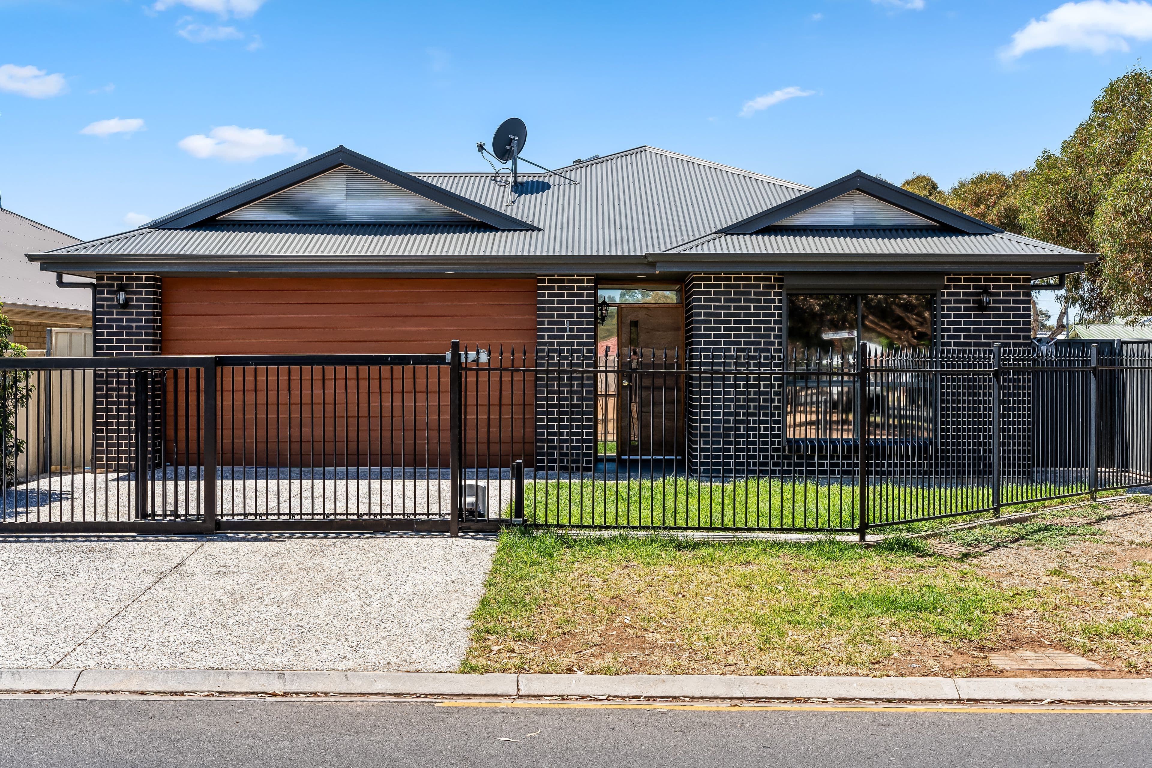 1 Tripodi Circuit, Parafield Gardens SA 5107, Parafield Gardens - Image 1