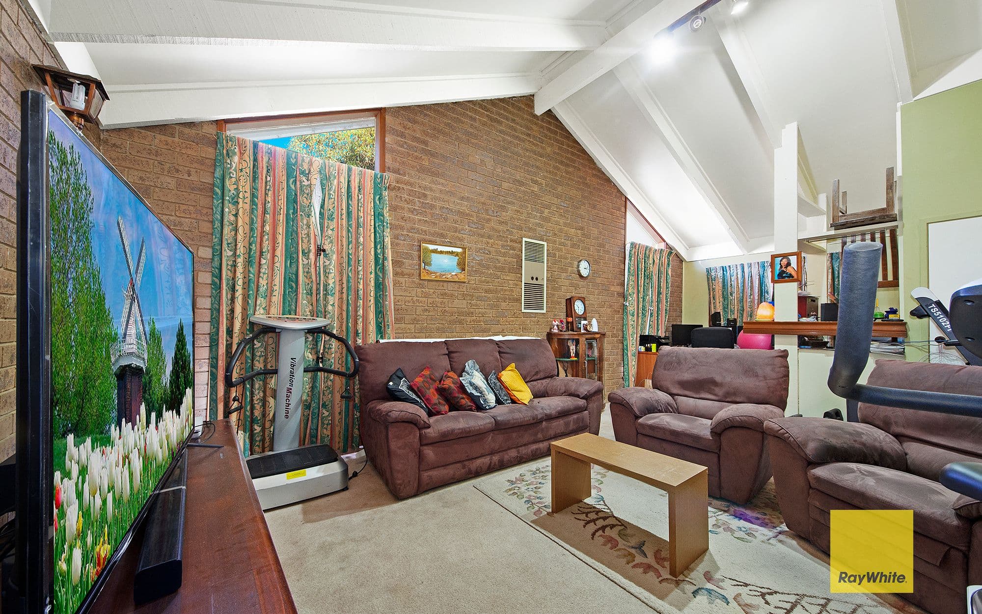 102 Tarneit Road, Werribee VIC 3030, Werribee - Thumbnail 2