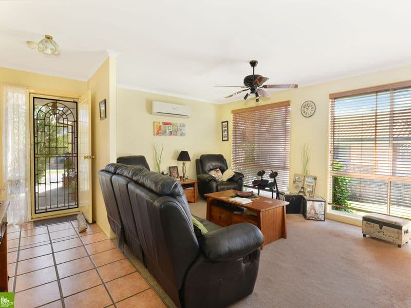 17 Hazelton Drive, Albion Park NSW 2527, Albion Park - Thumbnail 2