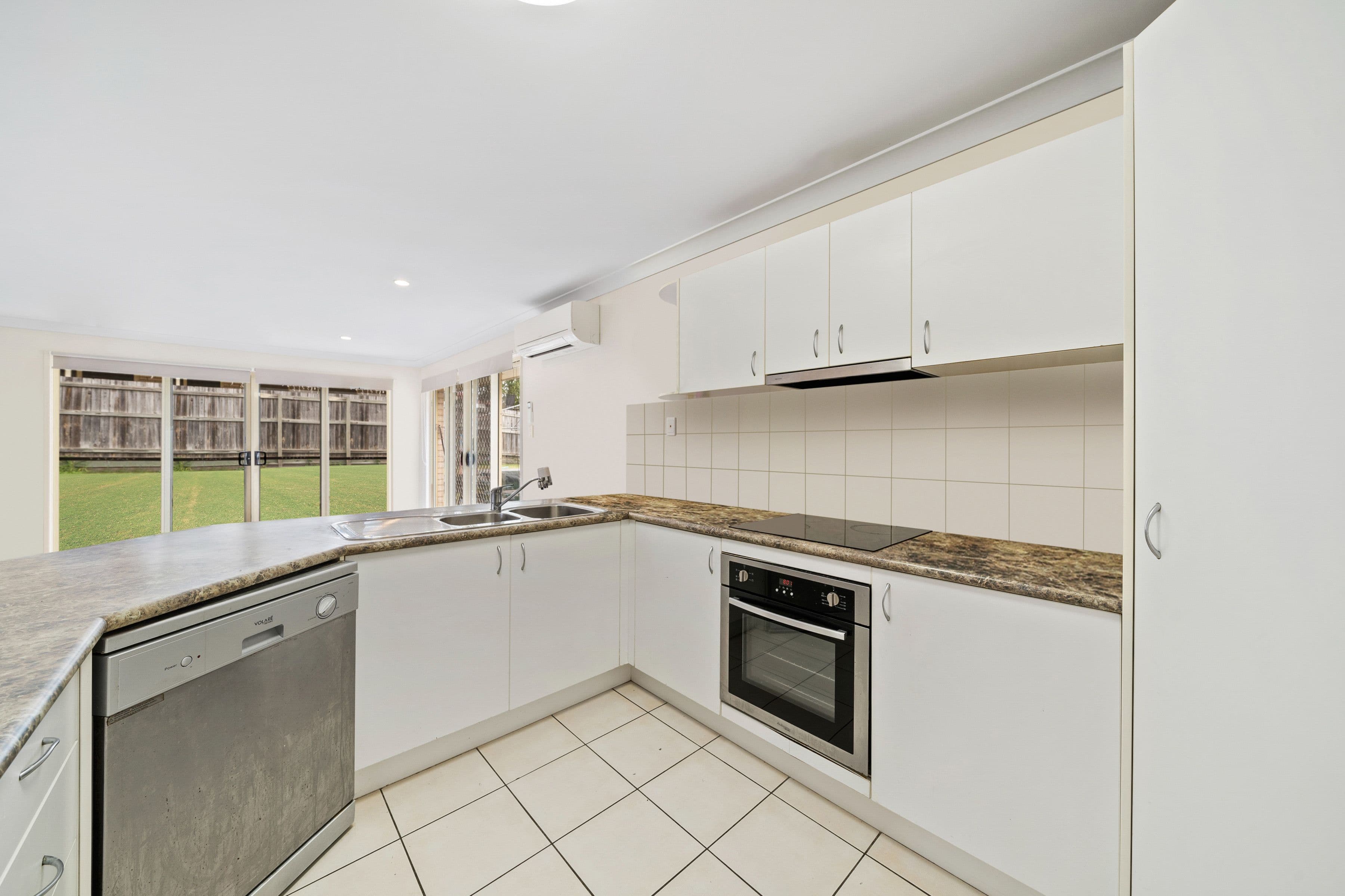 12 Schafferius Court, Collingwood Park QLD 4301, Collingwood Park - Thumbnail 3