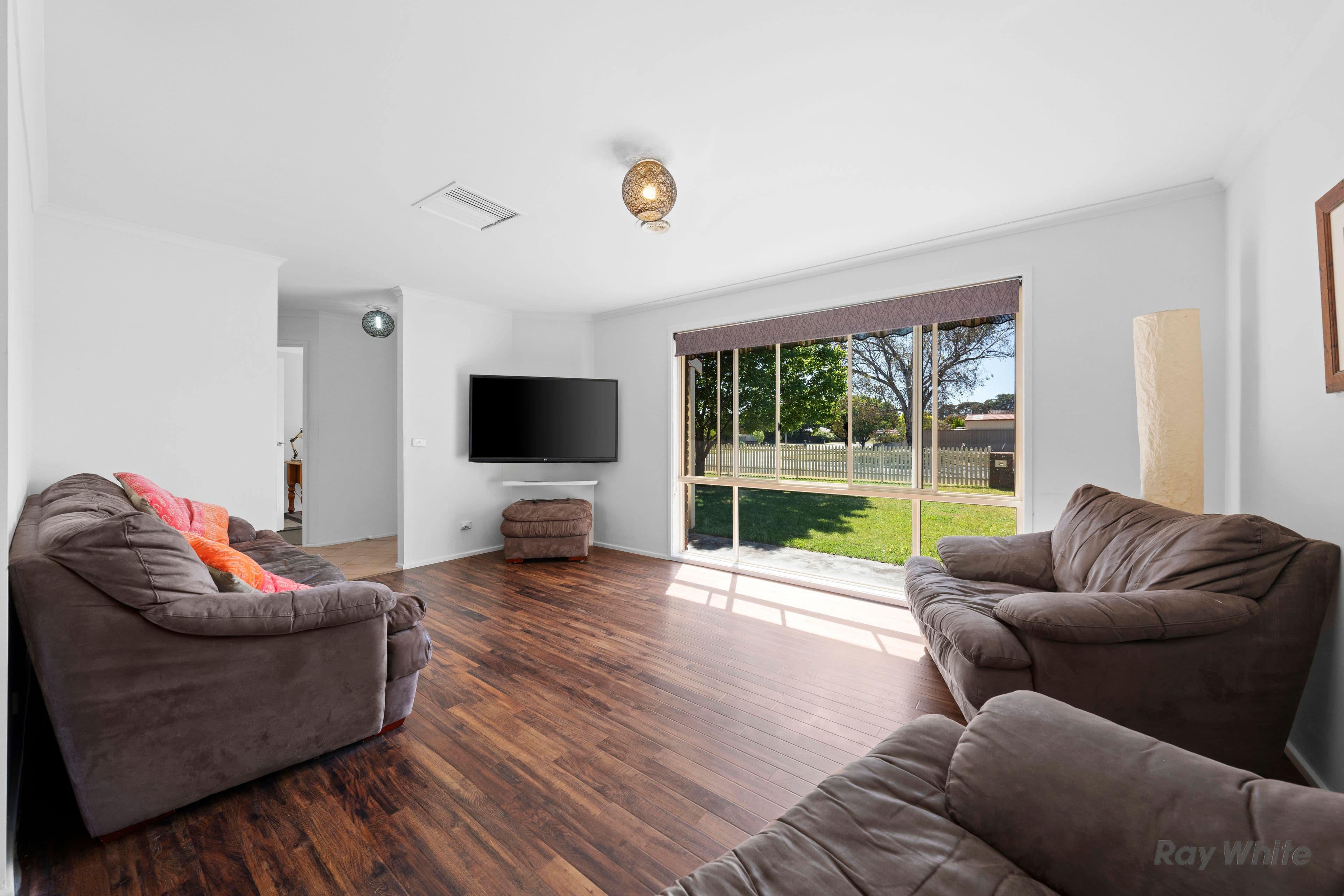 98 Samaria Road, Benalla VIC 3672, Benalla - Thumbnail 6