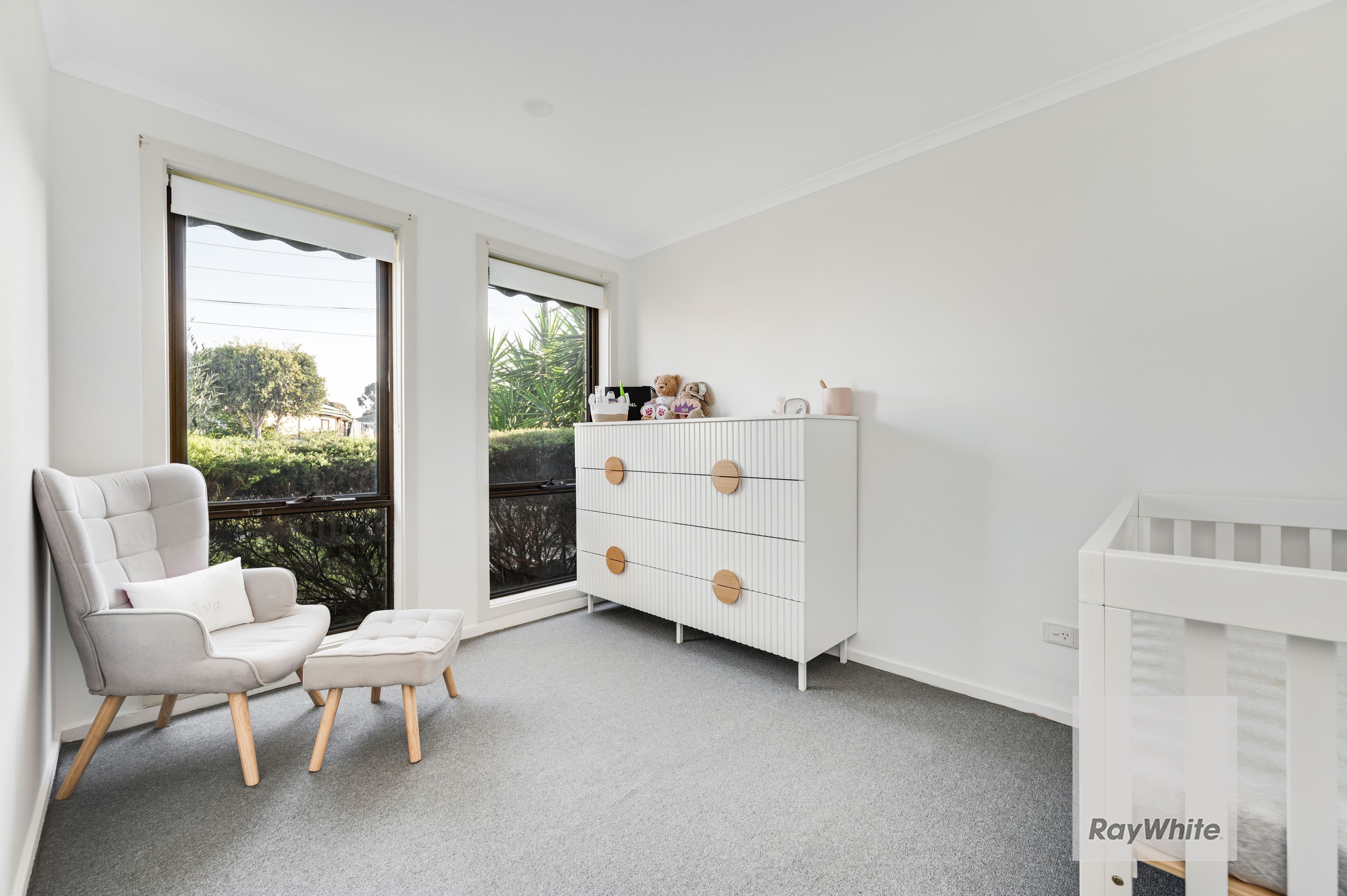 100 Lenoak Street, Gladstone Park VIC 3043, Gladstone Park - Thumbnail 8