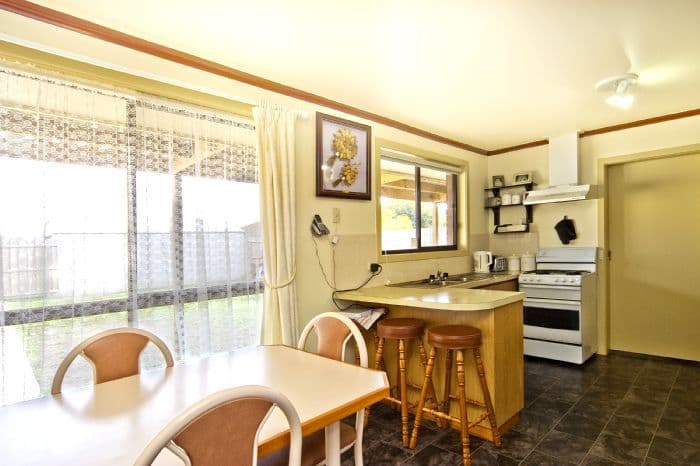21 Kingsley Drive, CORIO VIC 3214, Corio - Thumbnail 3