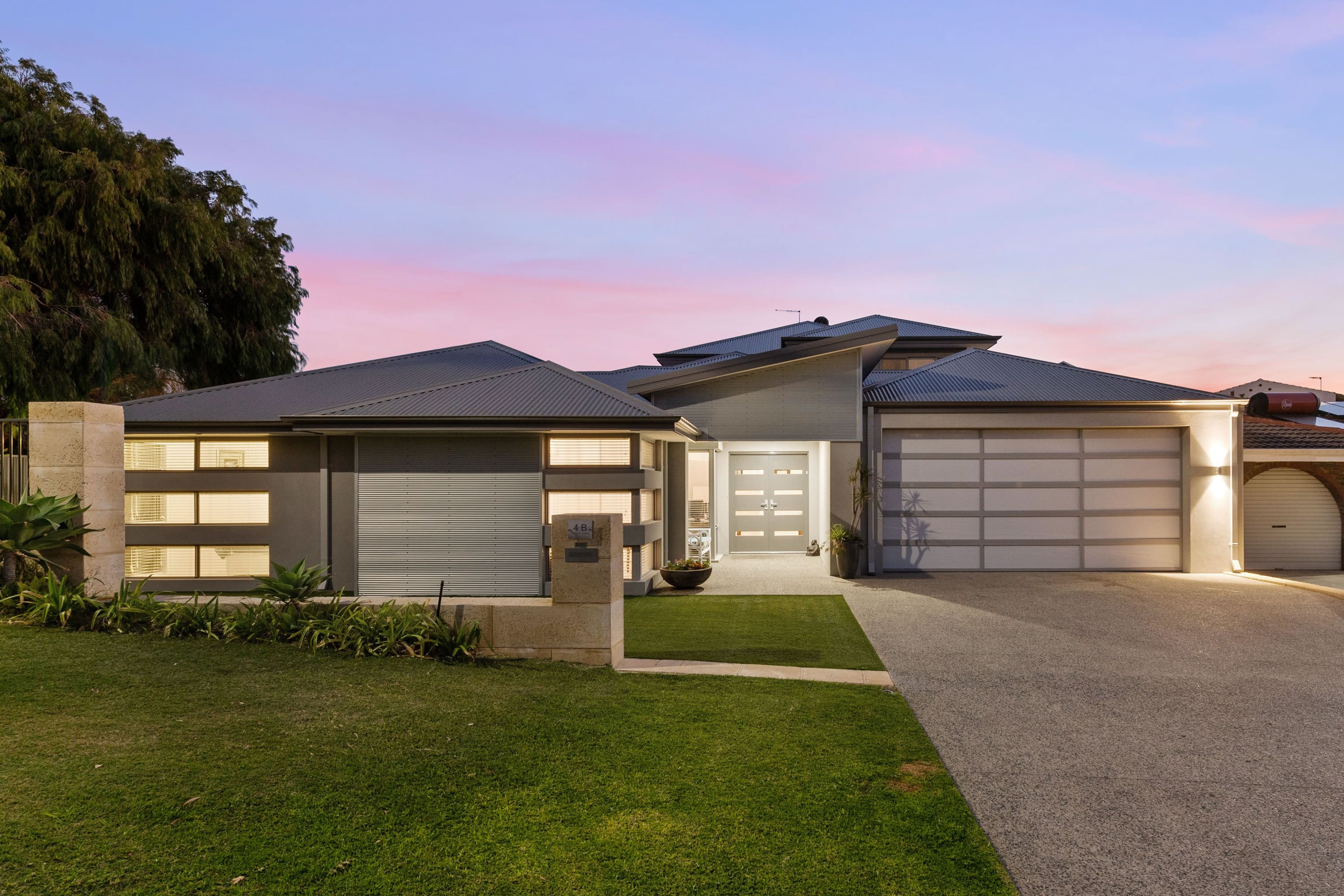 4B Frobisher Avenue, Sorrento WA 6020, Sorrento - Thumbnail 2