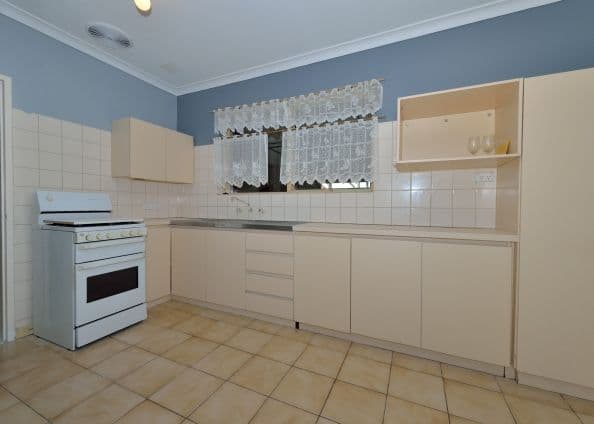 4 Moorine Court, HILLMAN WA 6168, Hillman - Thumbnail 8