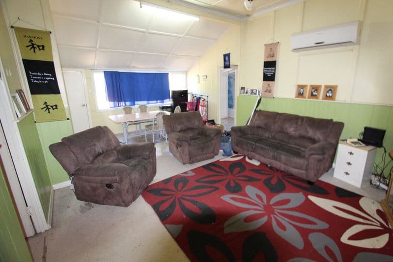 184 Alfred Street, Charleville QLD 4470, Charleville - Thumbnail 2