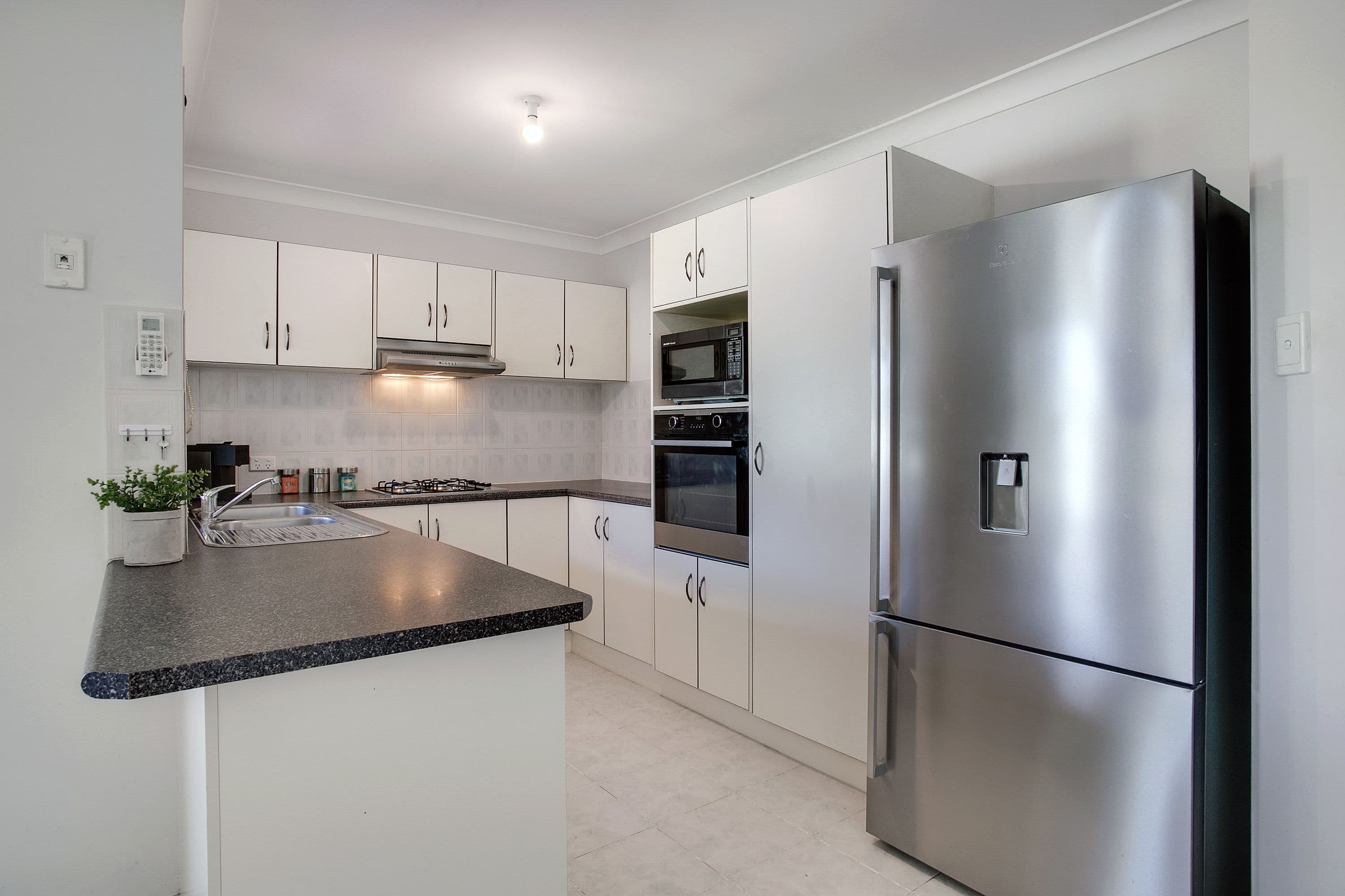 12 Killarney Avenue, Glenmore Park - Thumbnail 4