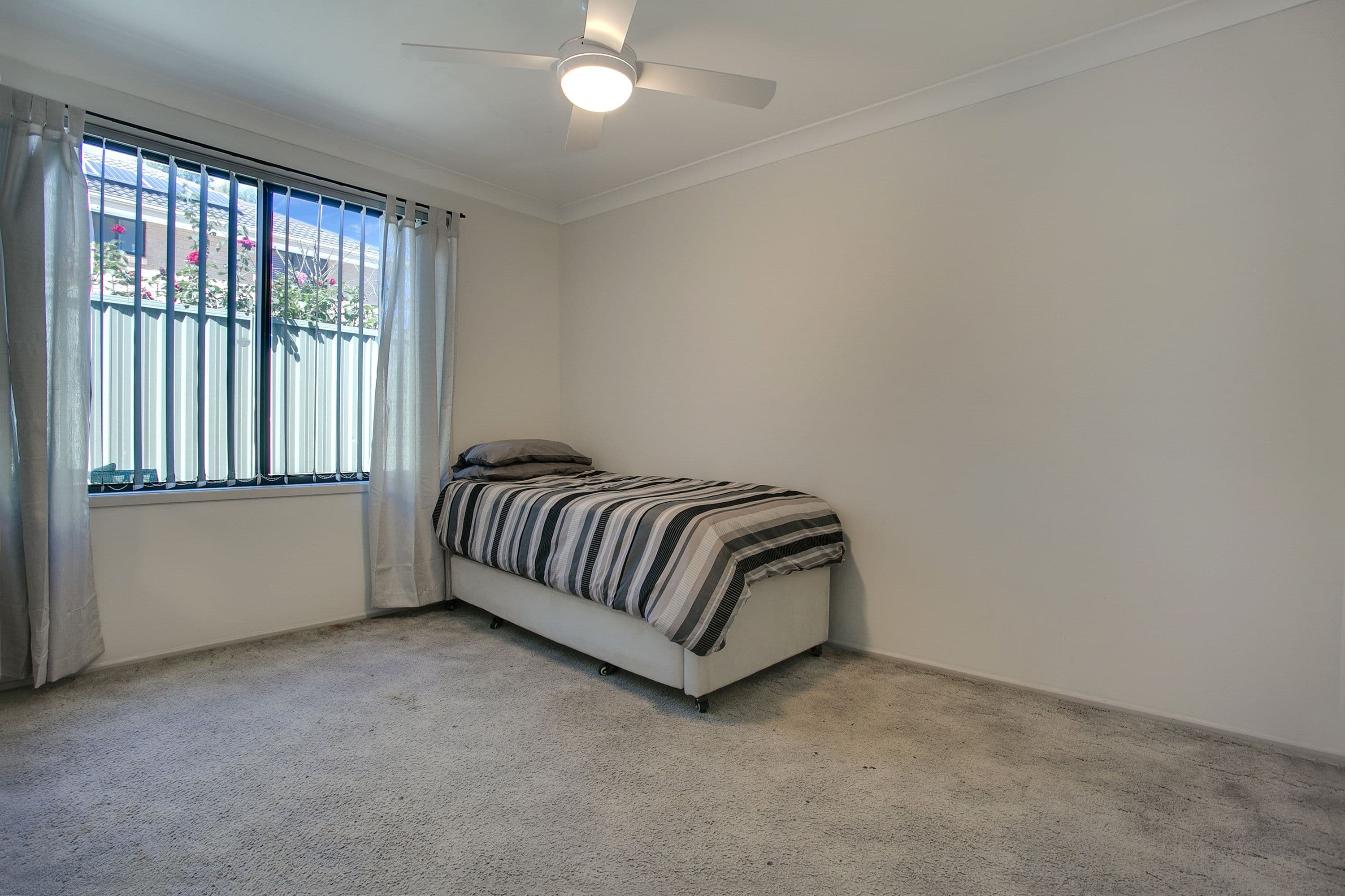 12 Killarney Avenue, Glenmore Park - Thumbnail 8