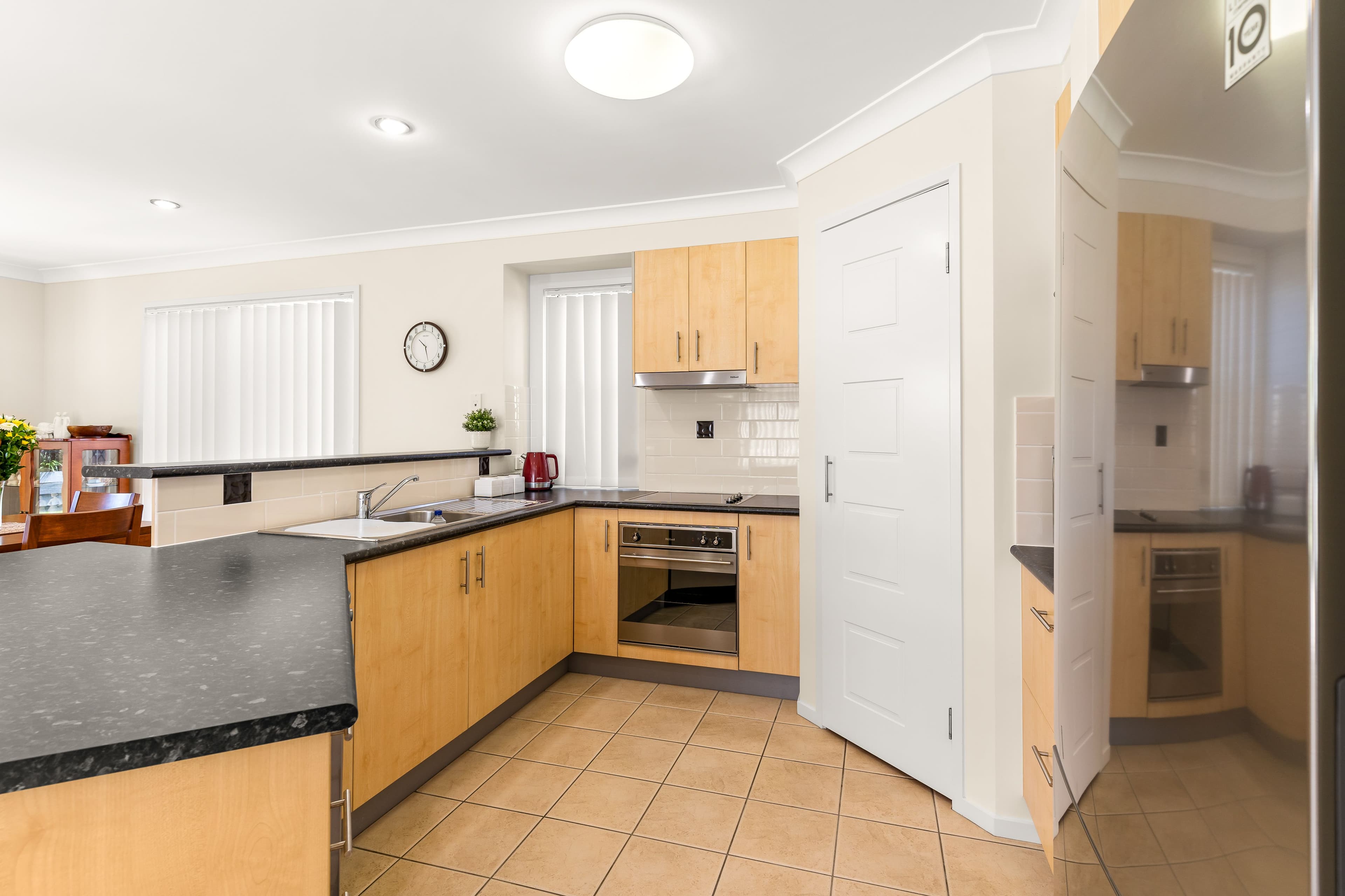 37 Achilles Drive, Springwood QLD 4127, Springwood - Thumbnail 5