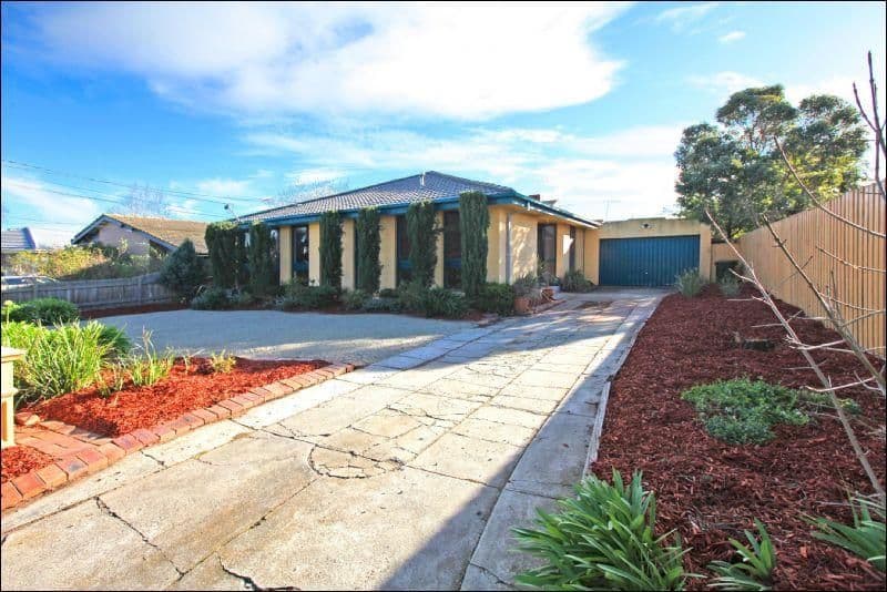 4 Londrew Court, TULLAMARINE VIC 3043, Tullamarine - Image 1