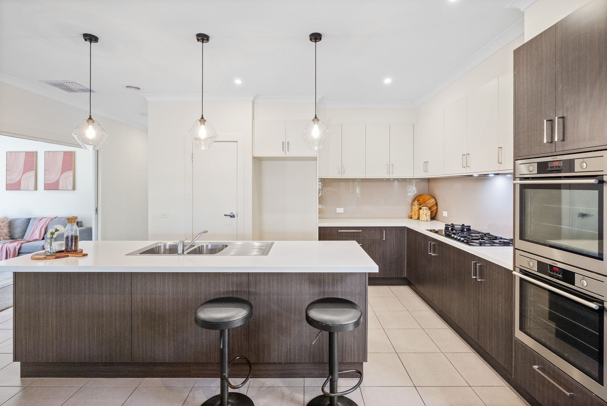 17 Charter Road, Werribee VIC 3030, Werribee - Thumbnail 3