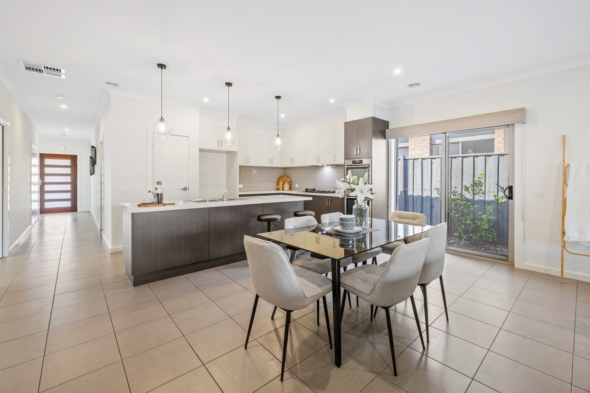 17 Charter Road, Werribee VIC 3030, Werribee - Thumbnail 5