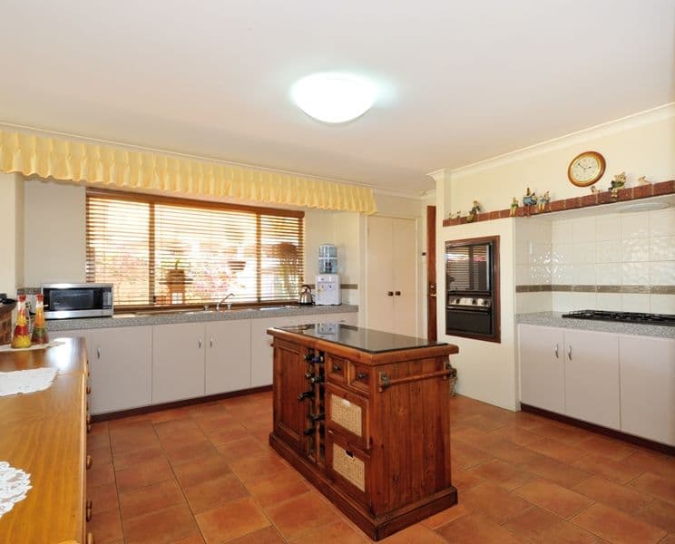 14 Bolsabay Drive, Waikiki WA 6169, Waikiki - Thumbnail 7