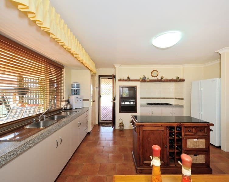 14 Bolsabay Drive, Waikiki WA 6169, Waikiki - Thumbnail 8