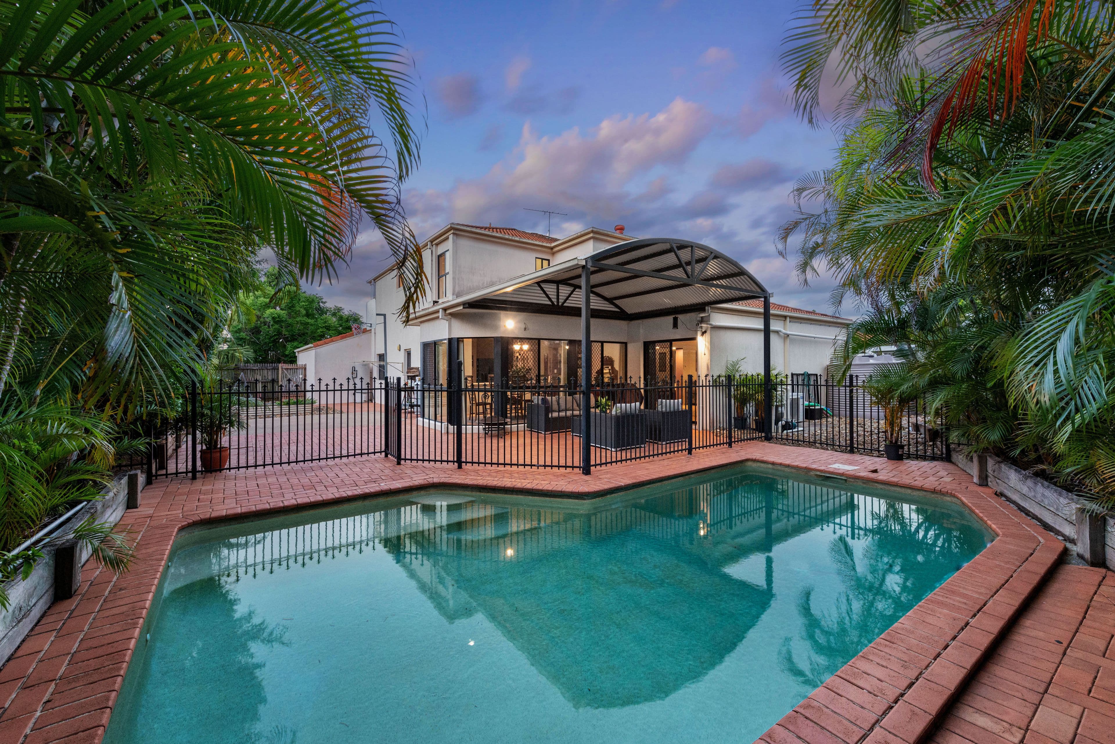 16 Carrington Place, Carindale QLD 4152, Carindale - Thumbnail 2