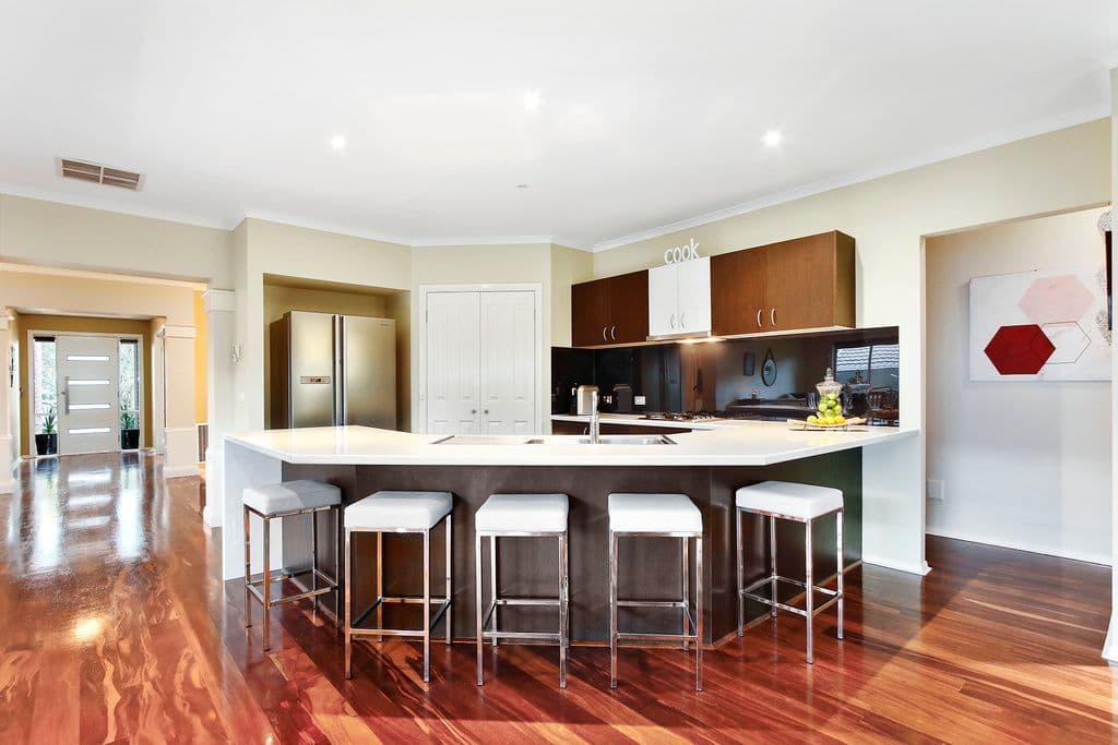 136 Lakeview Drive, Lilydale VIC 3140, Lilydale - Thumbnail 3