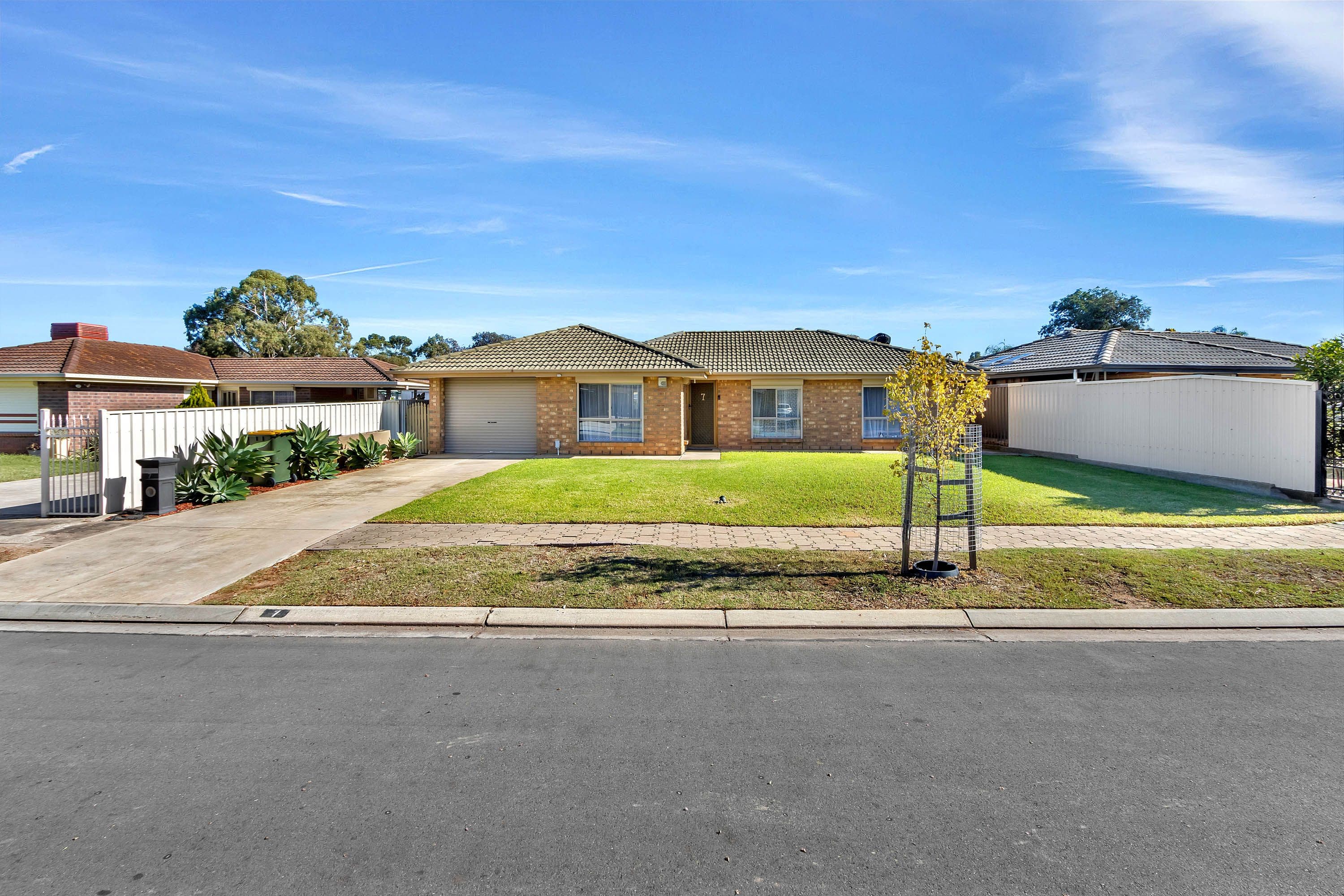 7 Mcqueen Court, Paralowie SA 5108, Paralowie - Image 1