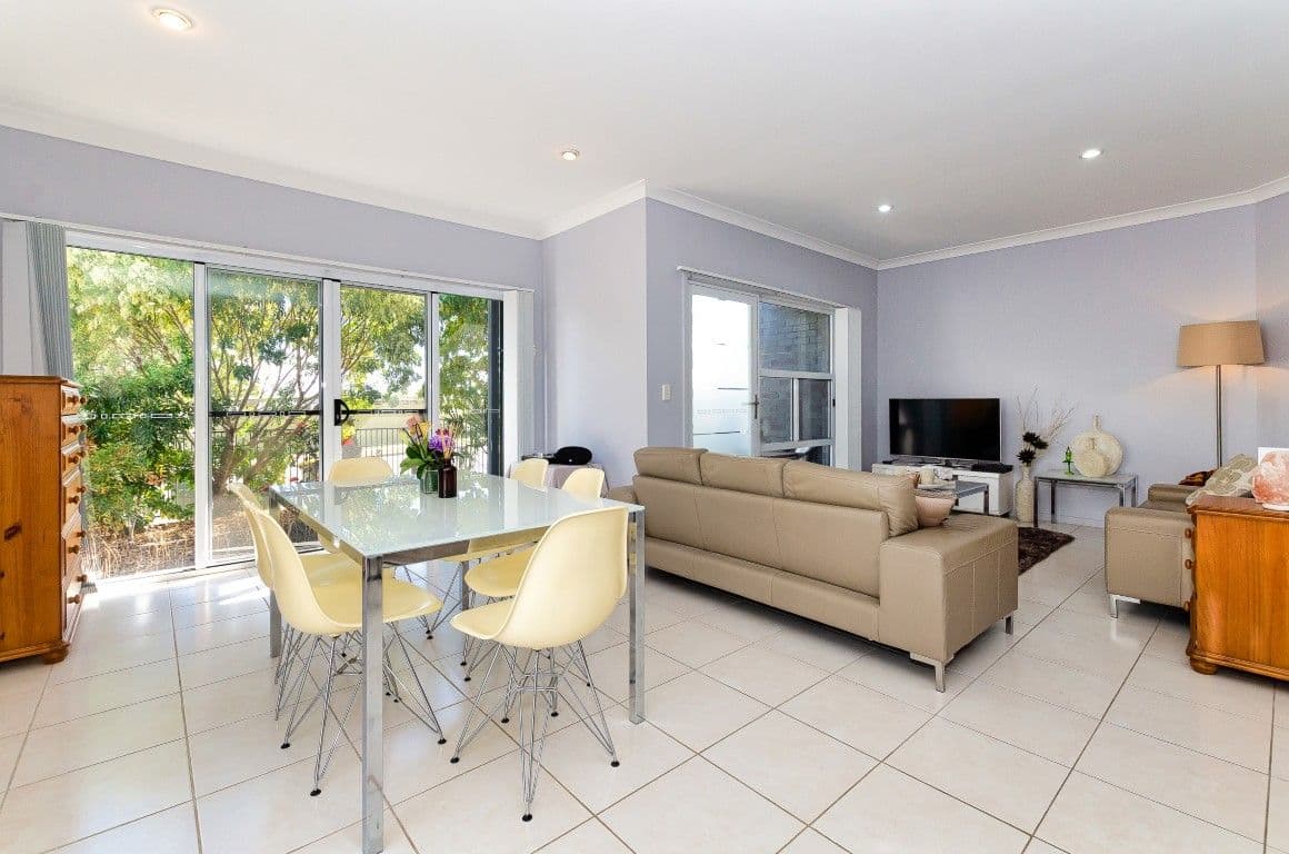 77 Tank Street, West Gladstone QLD 4680, West Gladstone - Thumbnail 2