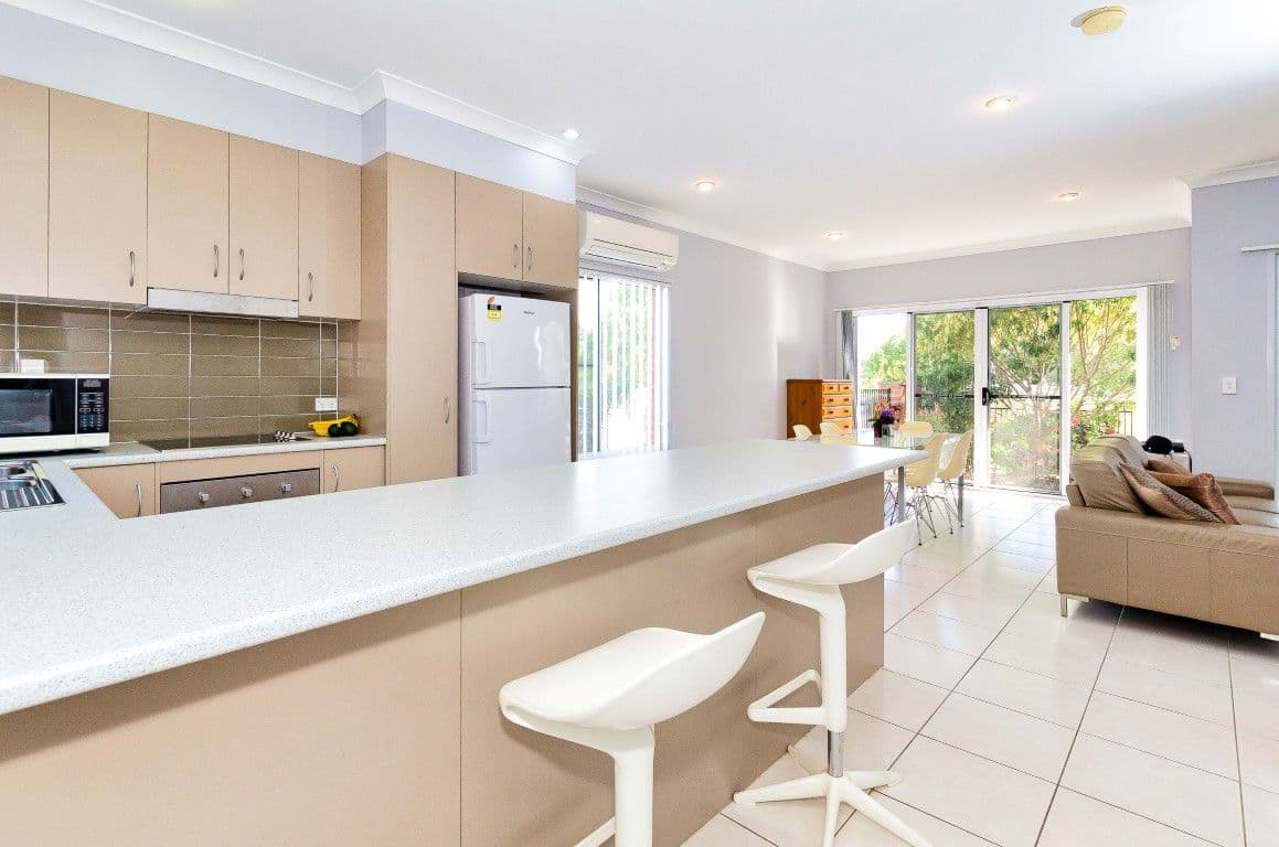 77 Tank Street, West Gladstone QLD 4680, West Gladstone - Thumbnail 3