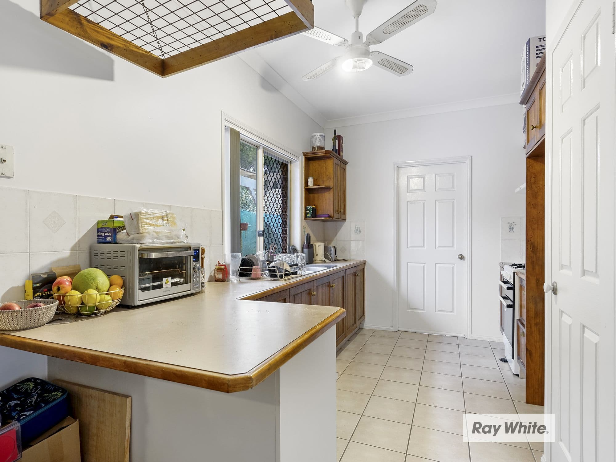 13 Clarendon Circuit, Forest Lake QLD 4078, Forest Lake - Thumbnail 6