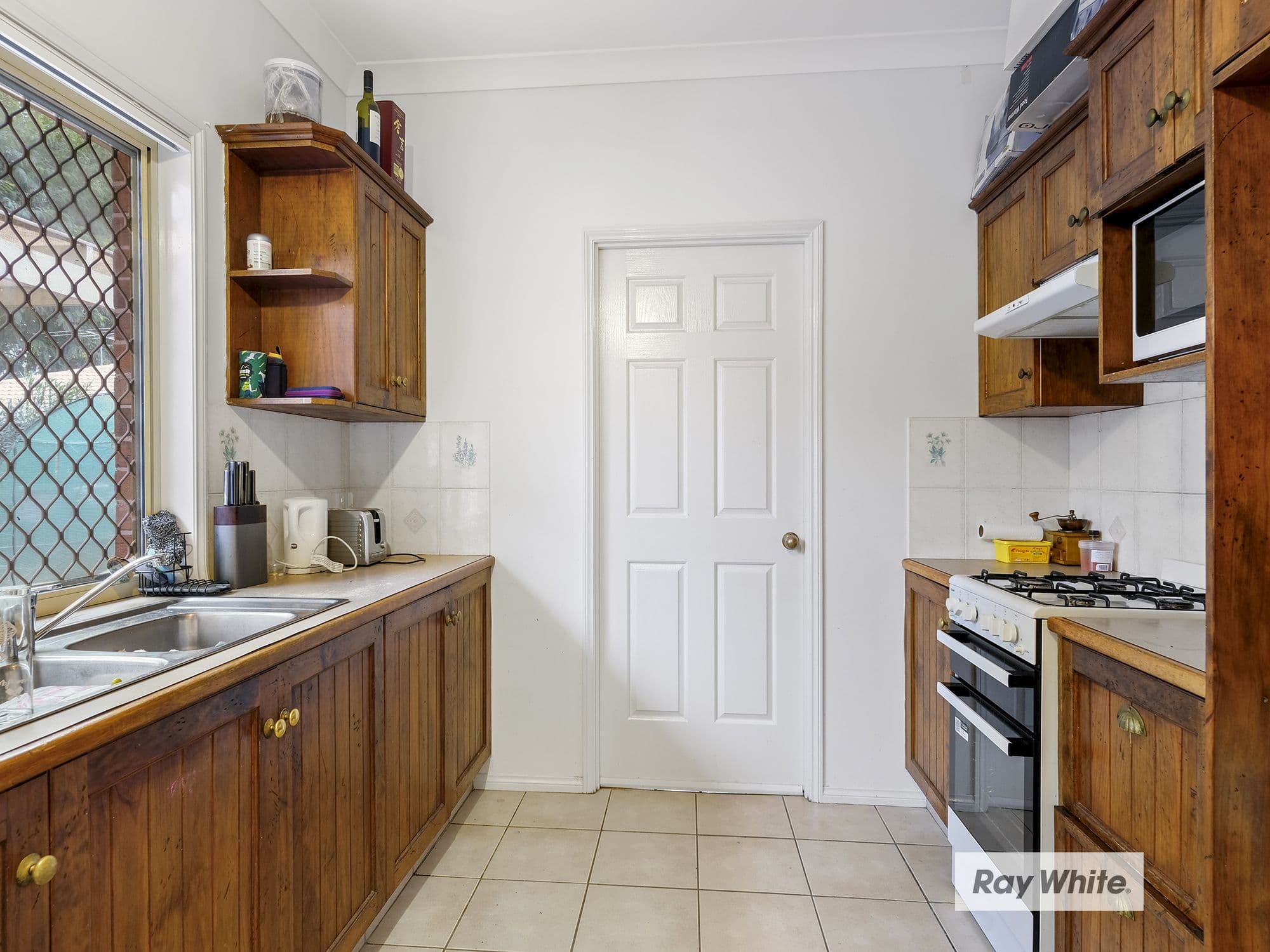 13 Clarendon Circuit, Forest Lake QLD 4078, Forest Lake - Thumbnail 7
