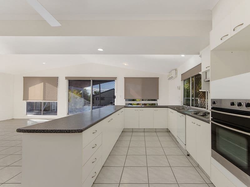 35 California Drive, Oxenford QLD 4210, Oxenford - Thumbnail 5