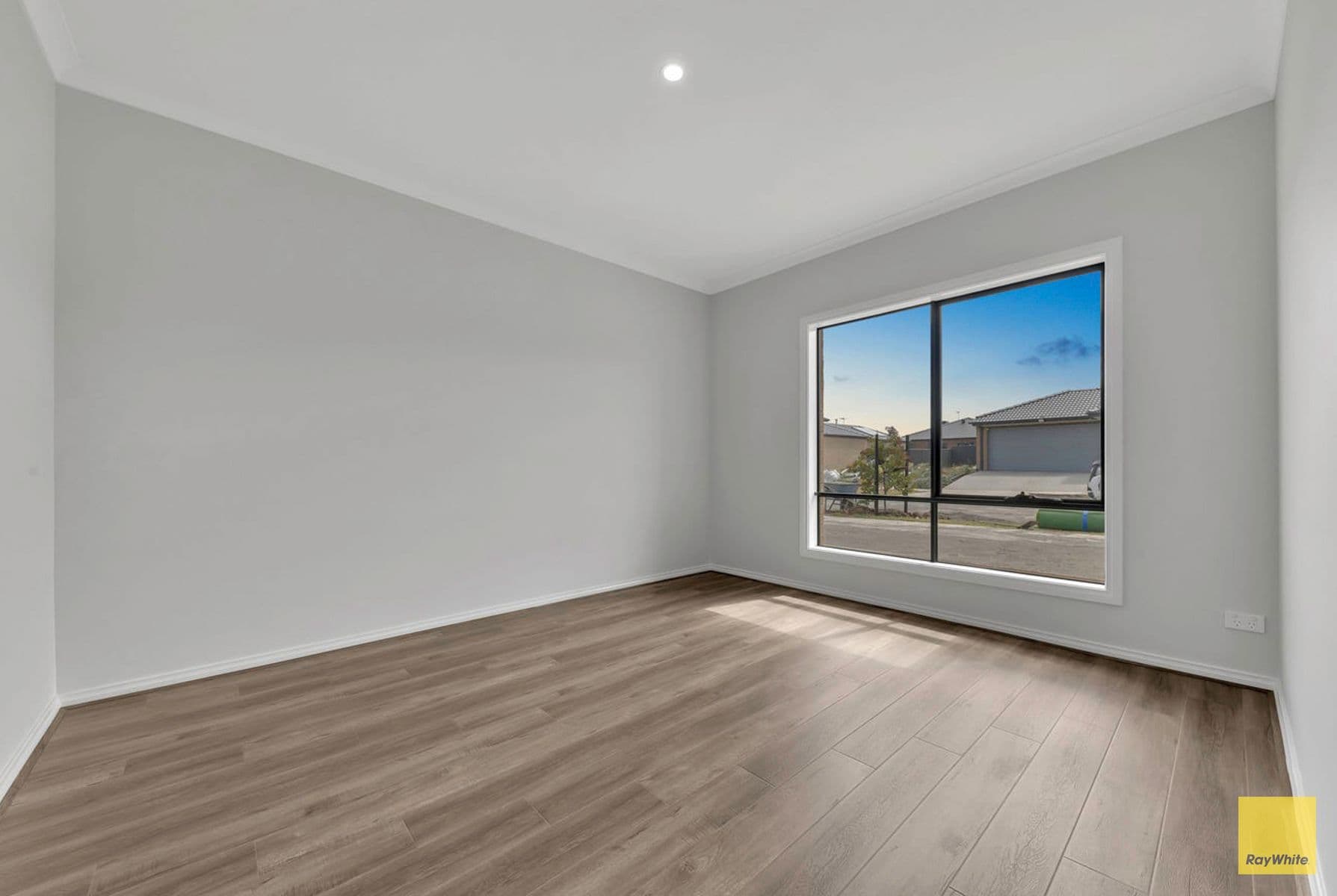 6 Farleigh Drive, Tarneit VIC 3029, Tarneit - Thumbnail 3