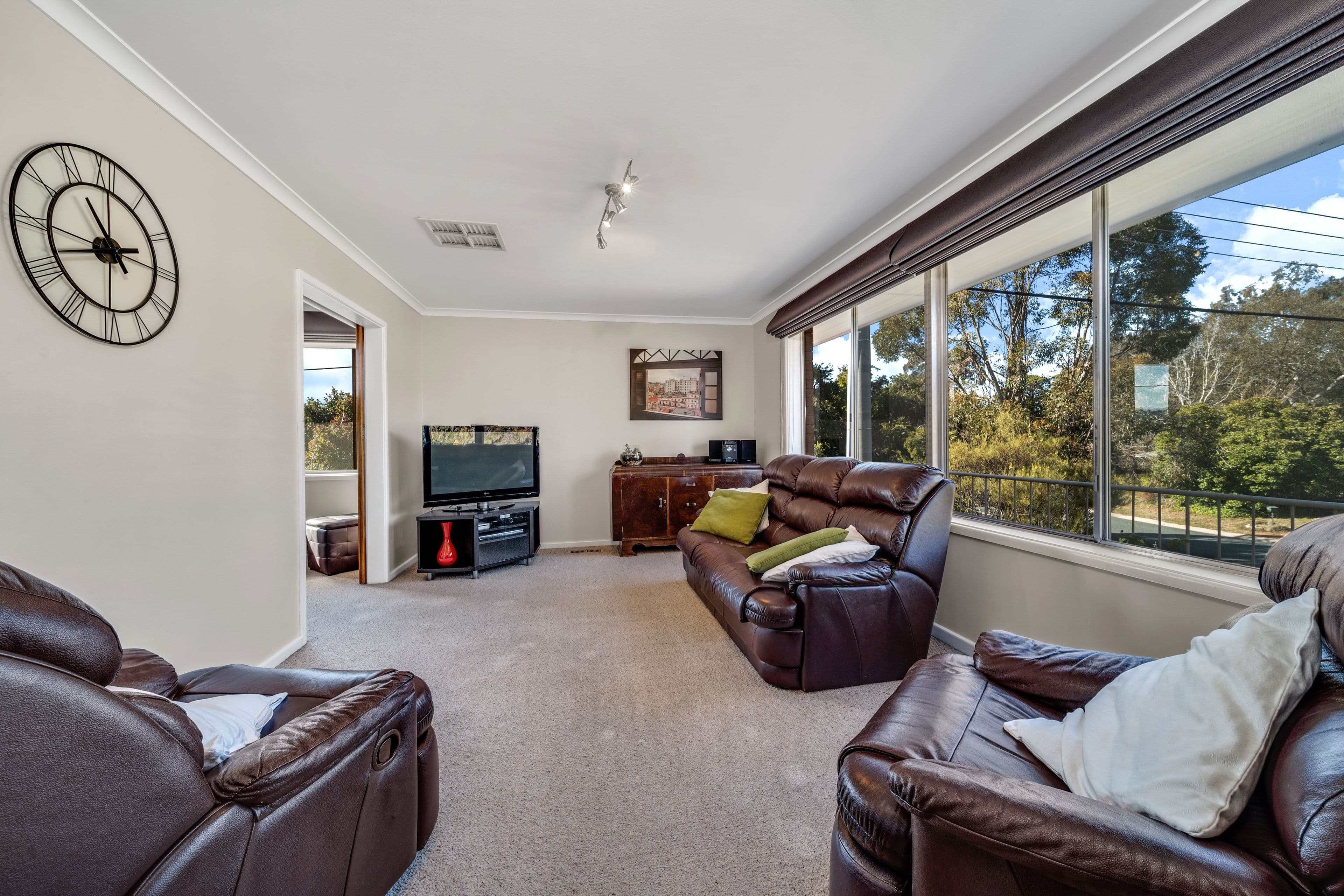 6 Cleland Street, Latham ACT 2615, Latham - Thumbnail 2