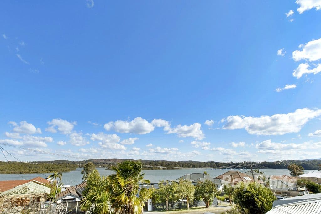 34 Lake Road, Fennell Bay - Thumbnail 3