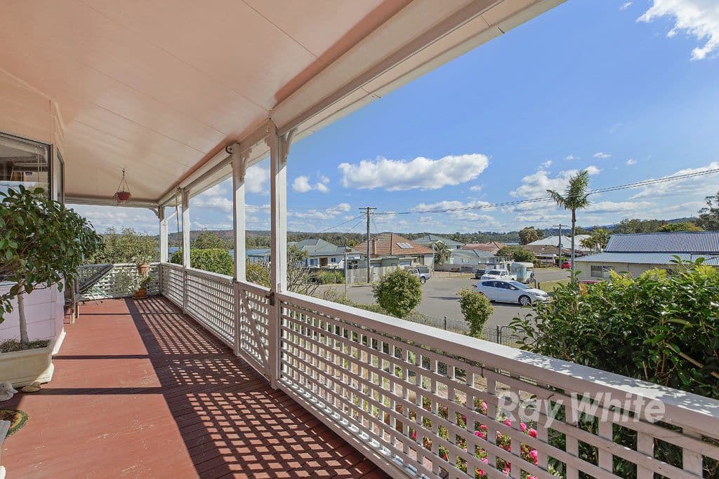 34 Lake Road, Fennell Bay - Thumbnail 4