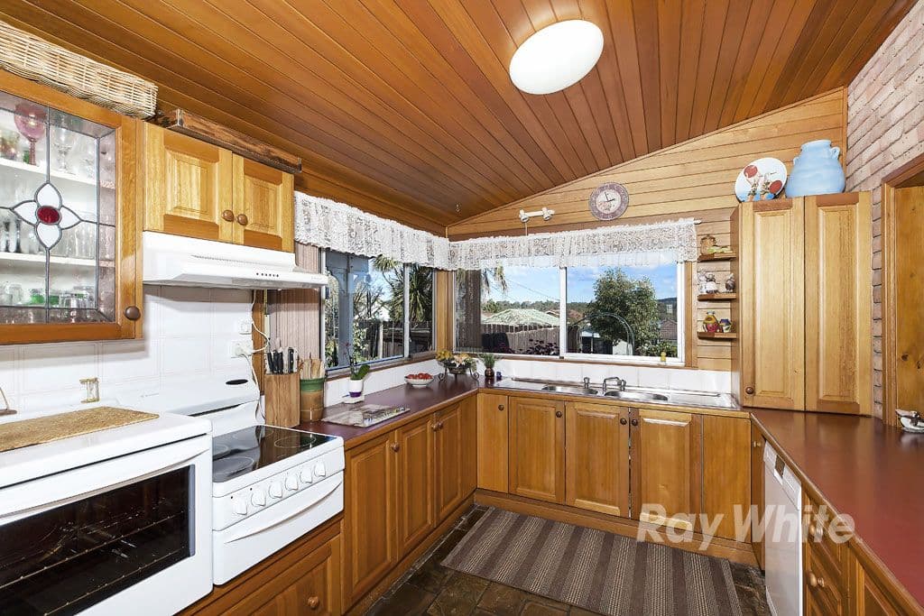 34 Lake Road, Fennell Bay - Thumbnail 6