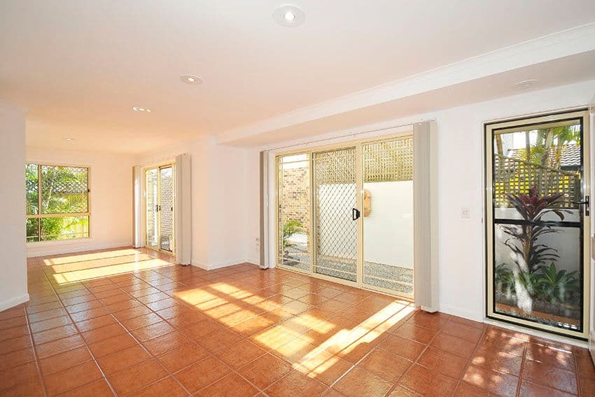 32 Hilda Street, Mermaid Beach QLD 4218, Mermaid Beach - Thumbnail 4