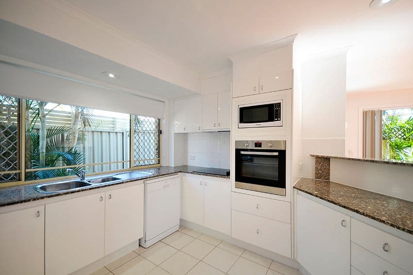 32 Hilda Street, Mermaid Beach QLD 4218, Mermaid Beach - Thumbnail 5