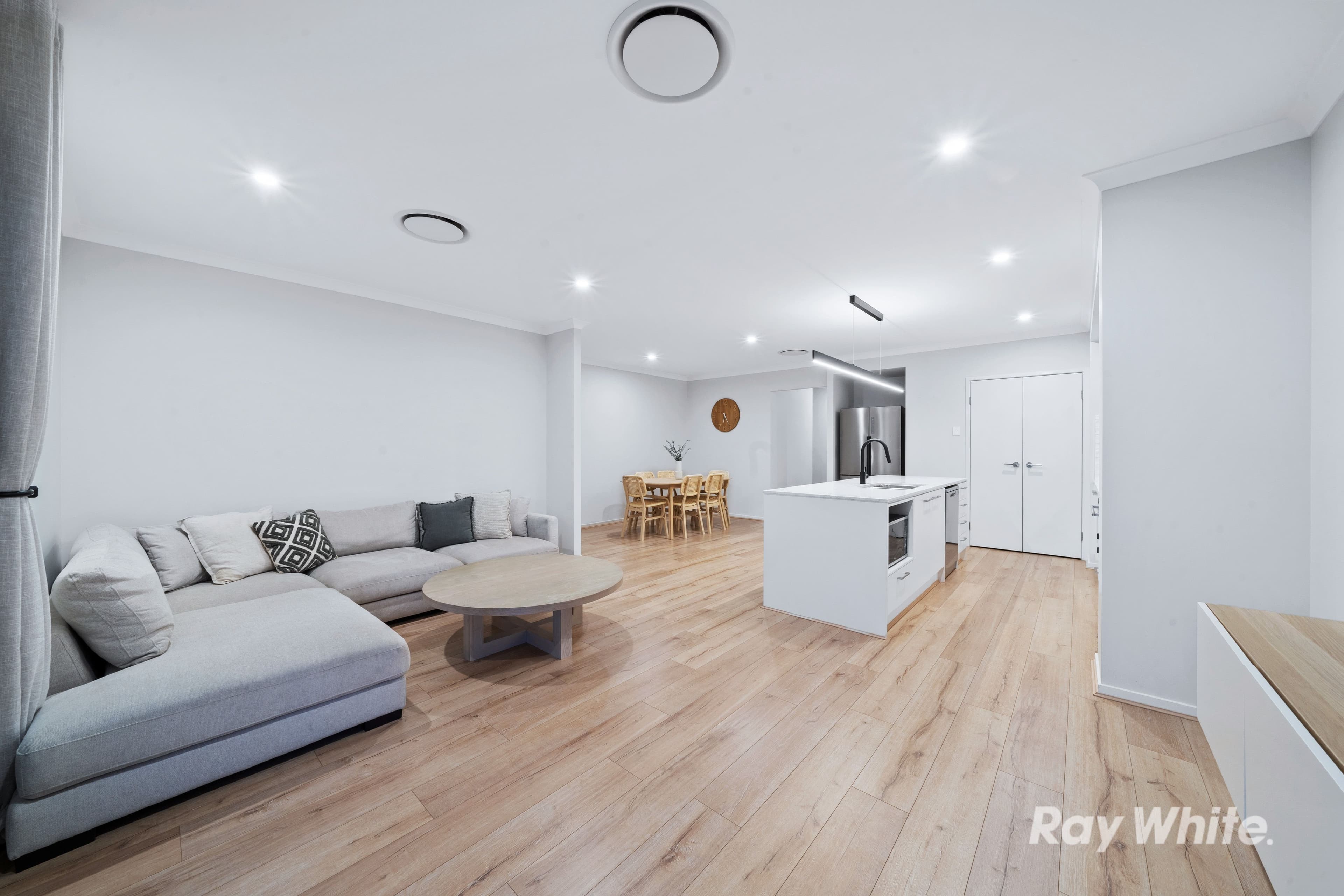 38 Leaf Street, Greenbank QLD 4124, Greenbank - Thumbnail 6