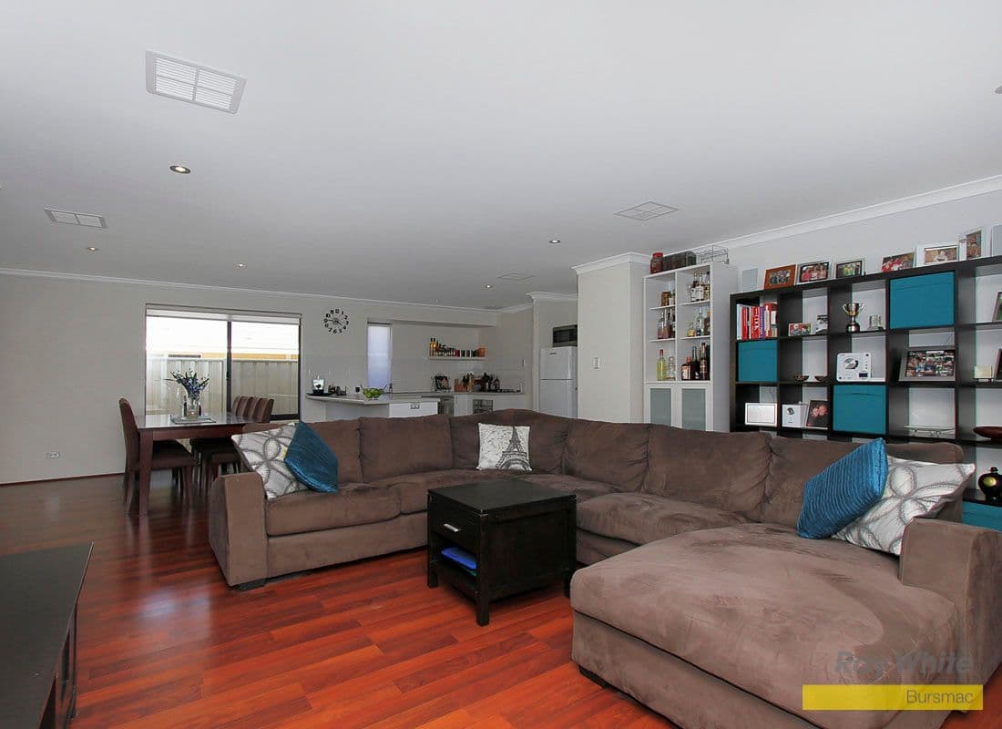 19 Winona Link, BANKSIA GROVE WA 6031, Banksia Grove - Thumbnail 6
