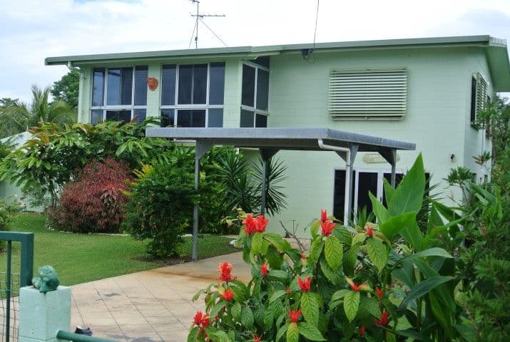 25 Holland Street, WONGALING BEACH QLD 4852, Wongaling Beach - Image 1