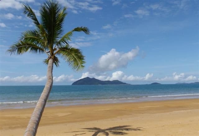 25 Holland Street, WONGALING BEACH QLD 4852, Wongaling Beach - Thumbnail 6
