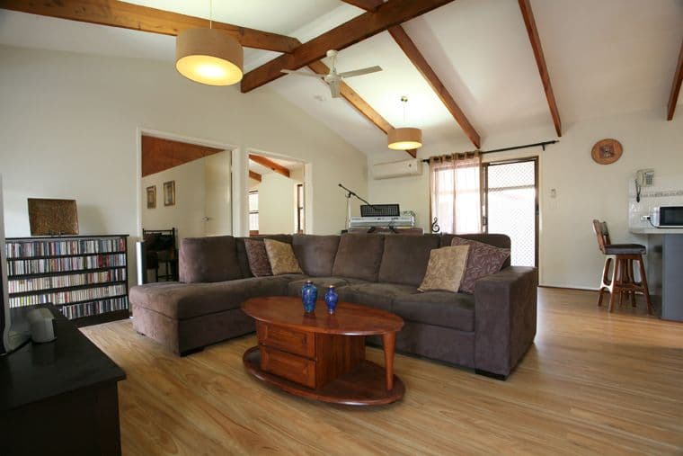 27 Zambesi Street, RIVERHILLS QLD 4074, Riverhills - Thumbnail 4