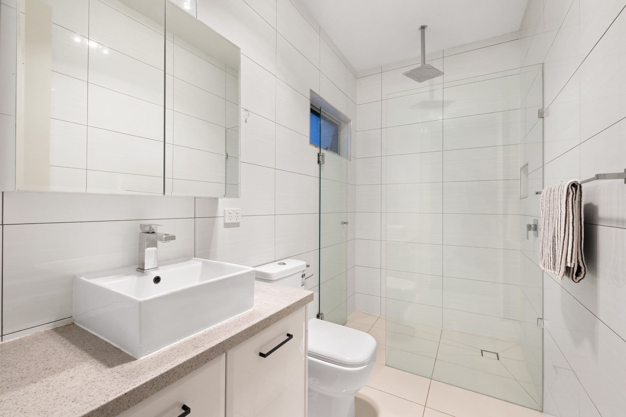 18 Hiddleston Avenue, Box Hill South VIC 3128, Box Hill South - Thumbnail 5