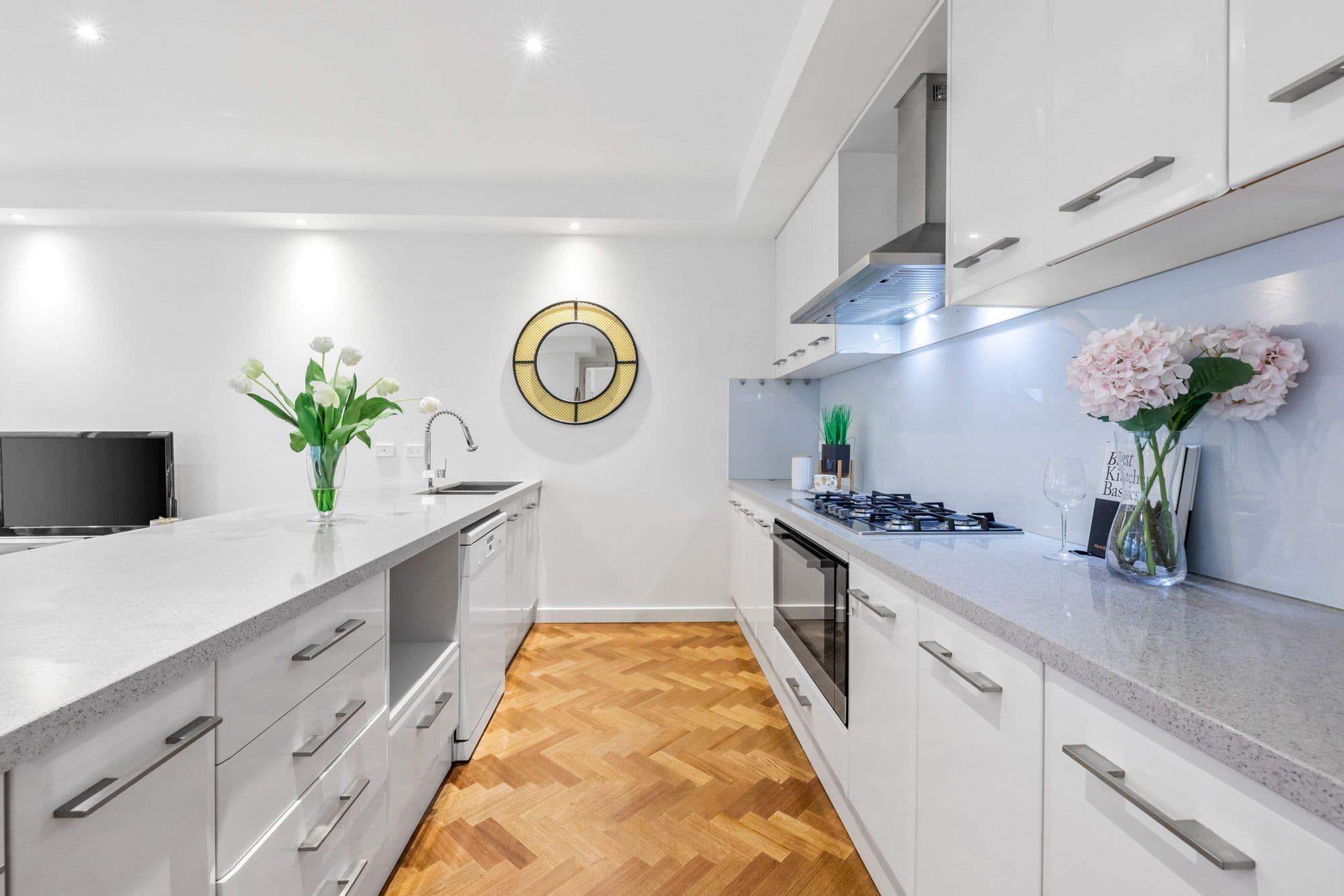 18 Hiddleston Avenue, Box Hill South VIC 3128, Box Hill South - Thumbnail 8