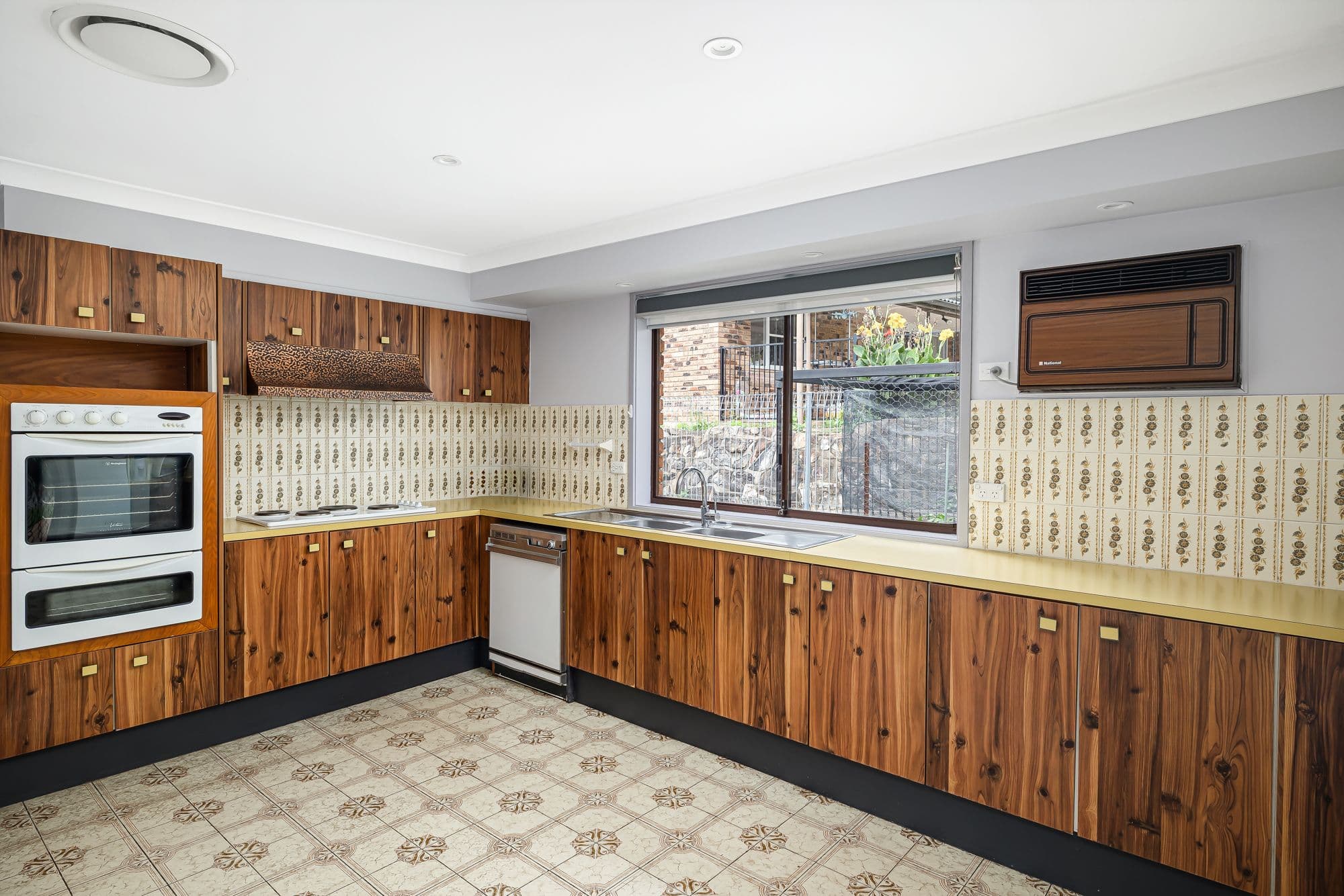 10 Manuka Avenue, Baulkham Hills NSW 2153, Baulkham Hills - Thumbnail 2